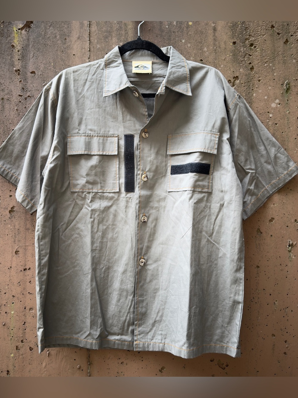 Quiksilver grey button up shirt Size M 90s vintage